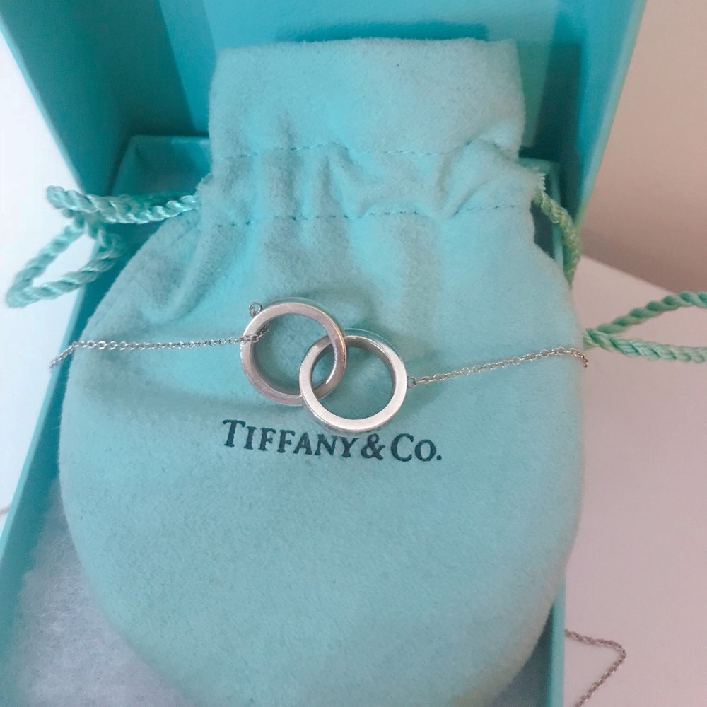 Tiffany & Co Interlocking Circle Pendant